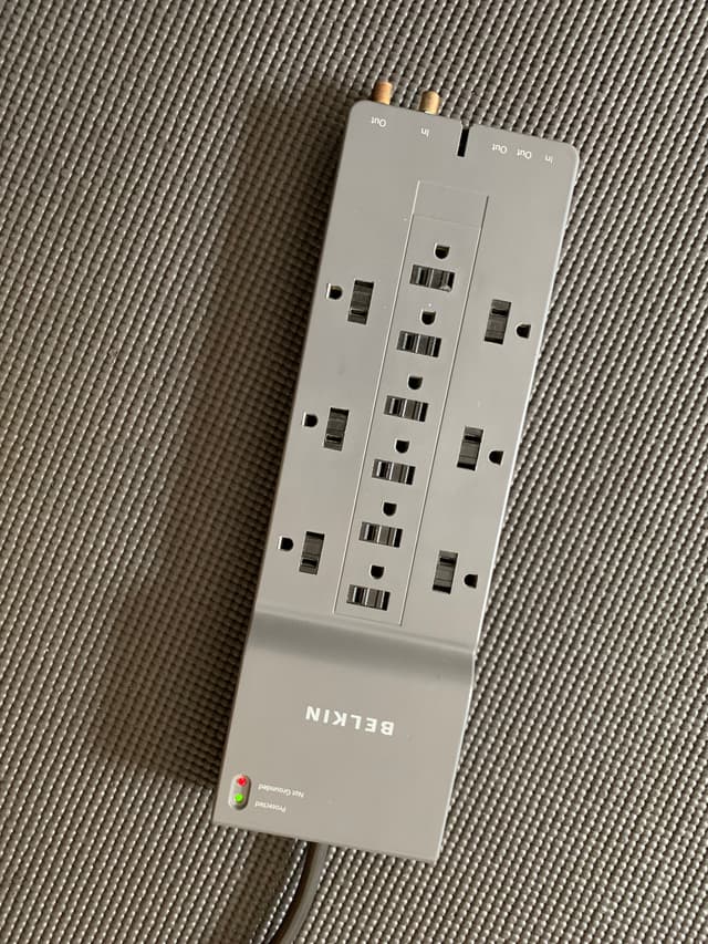 Belkin surge protector power strip